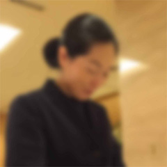 吉村哲子プロフィール写真